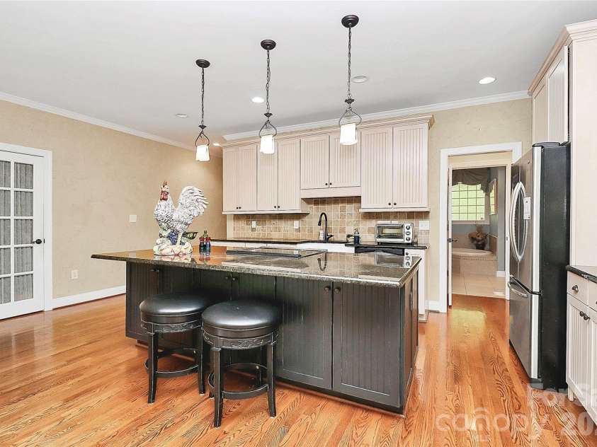 729 Lochaven Road, Waxhaw, NC 28173.  MLS# CAR4344762, YatesRealty ID 38801. 