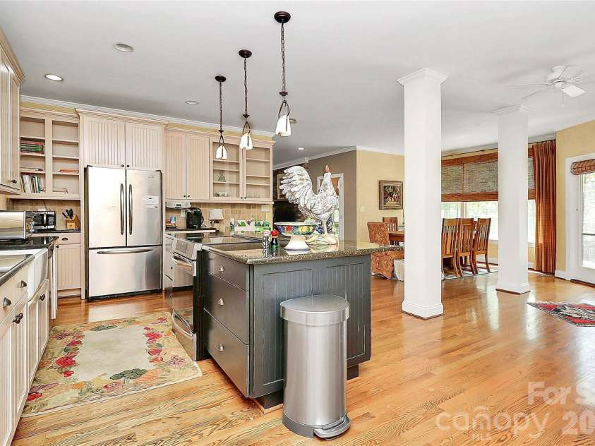 729 Lochaven Road, Waxhaw, NC 28173.  MLS# CAR4344762, YatesRealty ID 38801. 