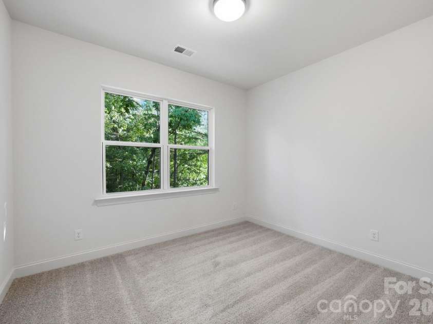 2829 Overlook Trail, Charlotte, NC 28212.  MLS# CAR4387645, YatesRealty ID 38802. Bedroom #3