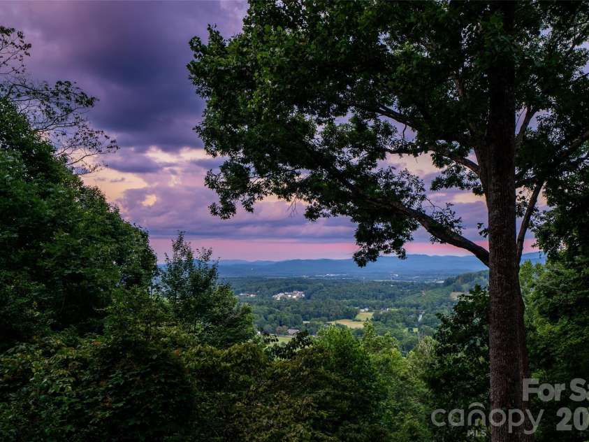 27 Walnut Drive, Mills River, NC 28759.  MLS# CAR4399398, YatesRealty ID 38803. 