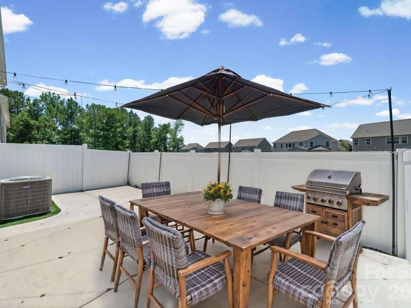 3911 Fairlady Lane, Fort Mill, SC 29707.  MLS# CAR4394136, YatesRealty ID 38805. VIRTUALLY STAGED
