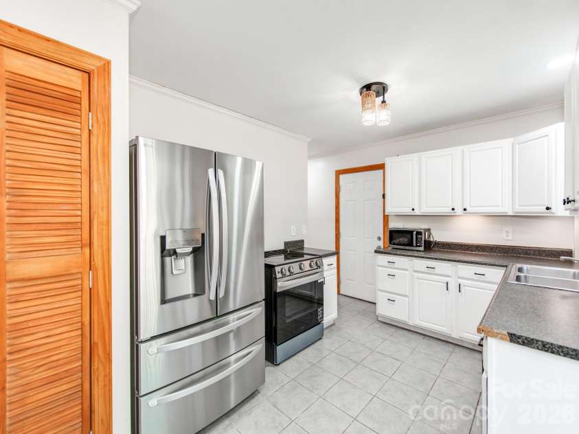 7575 Tanglewood Drive, Vale, NC 28168.  MLS# CAR4390906, YatesRealty ID 38807. 
