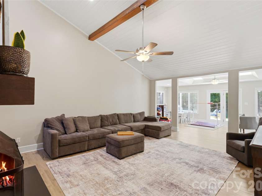 229 Cari Lane, Matthews, NC 28104.  MLS# CAR4401199, YatesRealty ID 38808. 