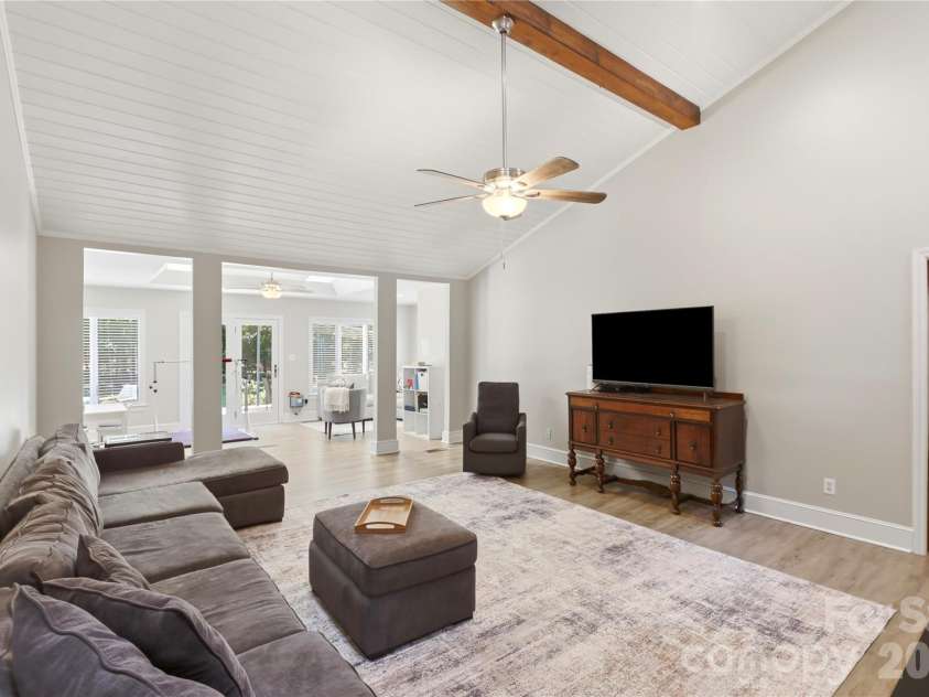229 Cari Lane, Matthews, NC 28104.  MLS# CAR4401199, YatesRealty ID 38808. 
