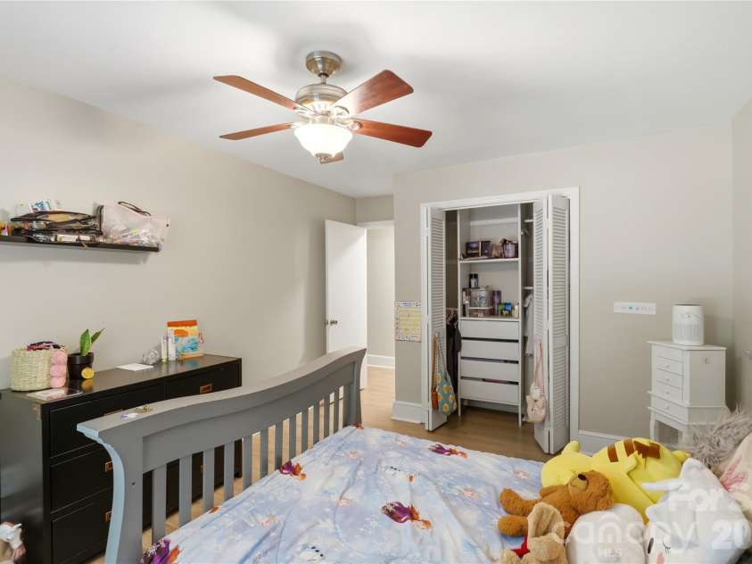 229 Cari Lane, Matthews, NC 28104.  MLS# CAR4401199, YatesRealty ID 38808. 