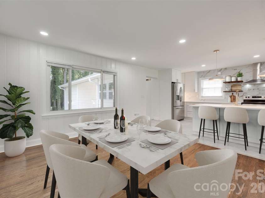 5731 Brookhaven Road, Charlotte, NC 28210.  MLS# CAR4394881, YatesRealty ID 38809. 