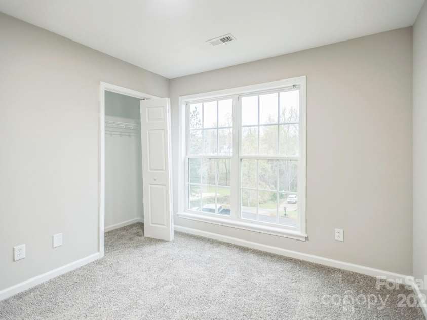 240 Doe Run, Morganton, NC 28655.  MLS# CAR4214233, YatesRealty ID 3881. 