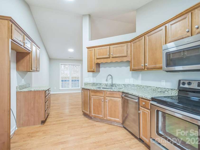 240 Doe Run, Morganton, NC 28655.  MLS# CAR4214233, YatesRealty ID 3881. 