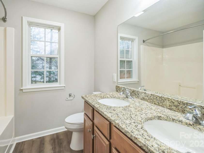 240 Doe Run, Morganton, NC 28655.  MLS# CAR4214233, YatesRealty ID 3881. 