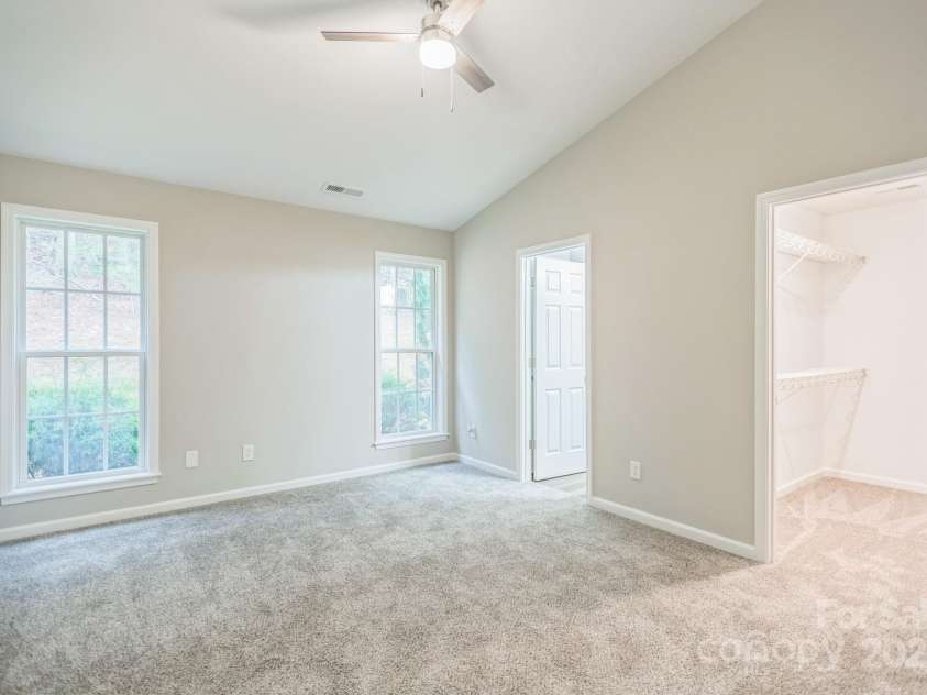 240 Doe Run, Morganton, NC 28655.  MLS# CAR4214233, YatesRealty ID 3881. 