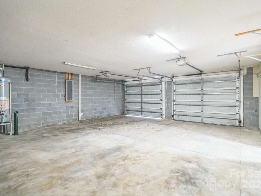240 Doe Run, Morganton, NC 28655.  MLS# CAR4214233, YatesRealty ID 3881. 
