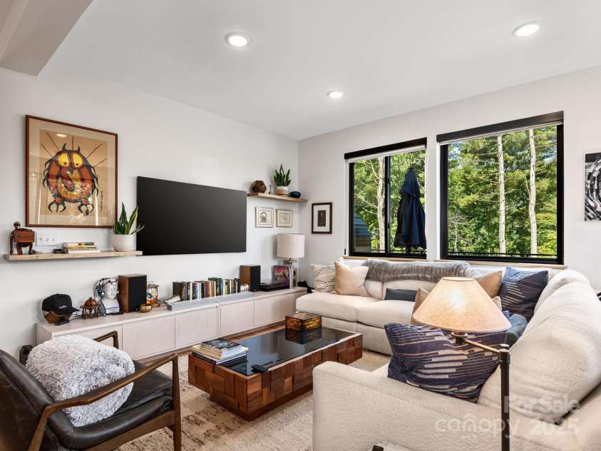 434 Creek Side Drive, Mills River, NC 28759.  MLS# CAR4307930, YatesRealty ID 3881. 