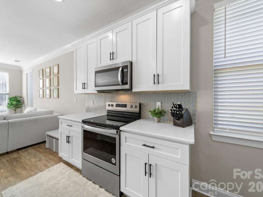 8034 Cottsbrooke Drive, Huntersville, NC 28078.  MLS# CAR4355601, YatesRealty ID 3881. 