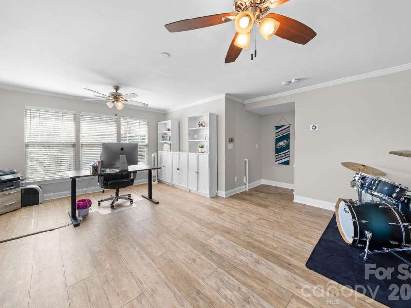 8034 Cottsbrooke Drive, Huntersville, NC 28078.  MLS# CAR4355601, YatesRealty ID 3881. 