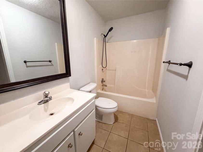 203 Park Drive, Kings Mountain, NC 28086.  MLS# CAR4405539, YatesRealty ID 38810. 