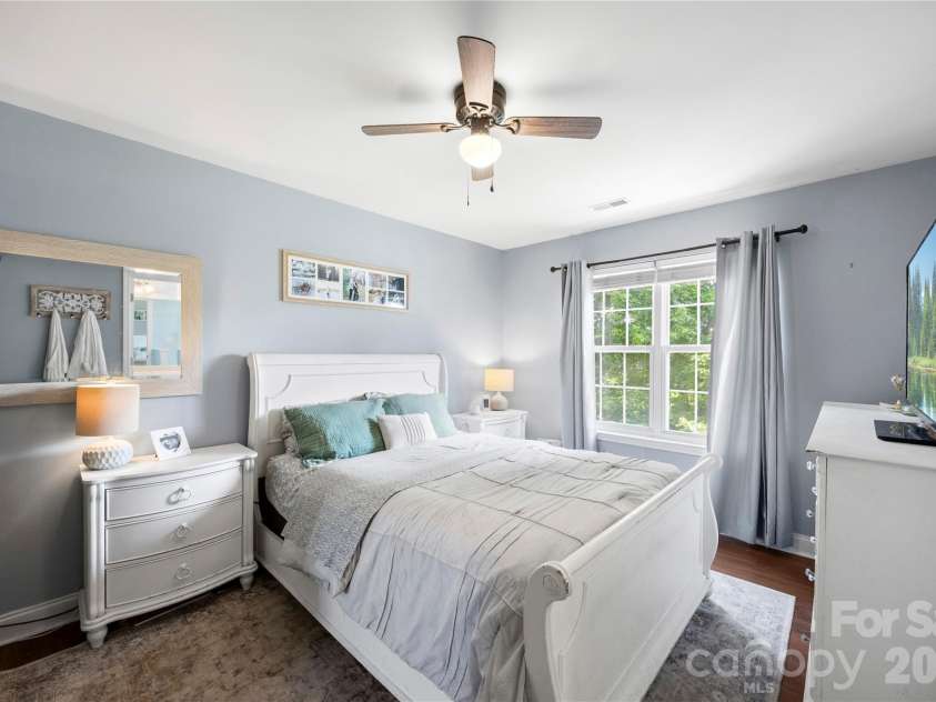 927 Claybrook Circle, Gastonia, NC 28054.  MLS# CAR4377727, YatesRealty ID 38811. 