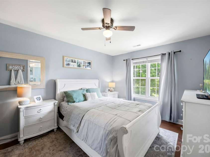 927 Claybrook Circle, Gastonia, NC 28054.  MLS# CAR4408887, YatesRealty ID 38811. 