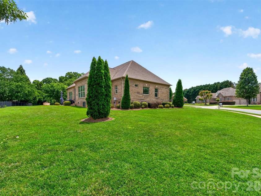 2330 Shiny Leaf Drive, Denver, NC 28037.  MLS# CAR4384279, YatesRealty ID 38812. 