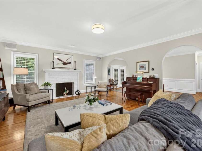 6784 Lynrose Court, Charlotte, NC 28226.  MLS# CAR4392258, YatesRealty ID 38813. 