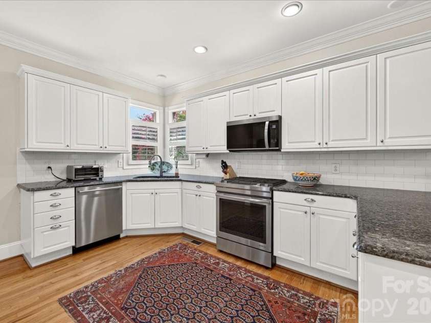 6784 Lynrose Court, Charlotte, NC 28226.  MLS# CAR4392258, YatesRealty ID 38813. 