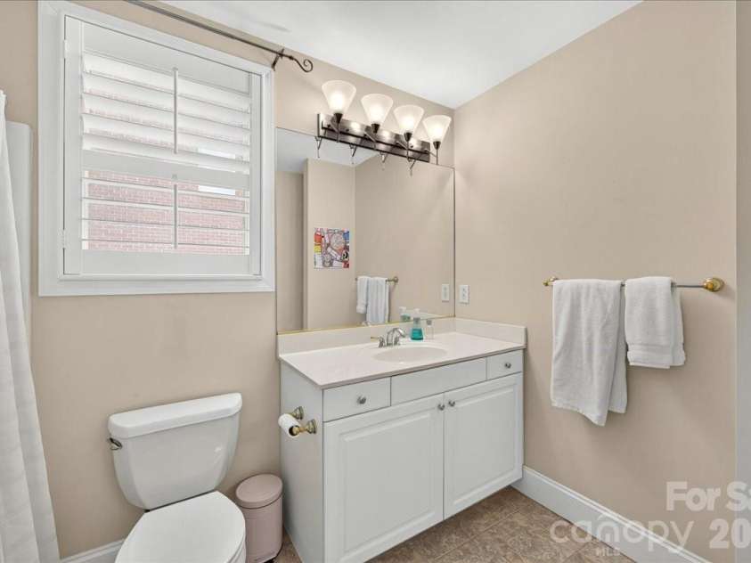 6784 Lynrose Court, Charlotte, NC 28226.  MLS# CAR4392258, YatesRealty ID 38813. 