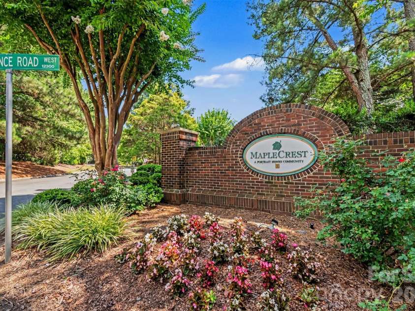 12683 Bluestem Lane, Charlotte, NC 28277.  MLS# CAR4400985, YatesRealty ID 38814. Welcome to Maplecrest