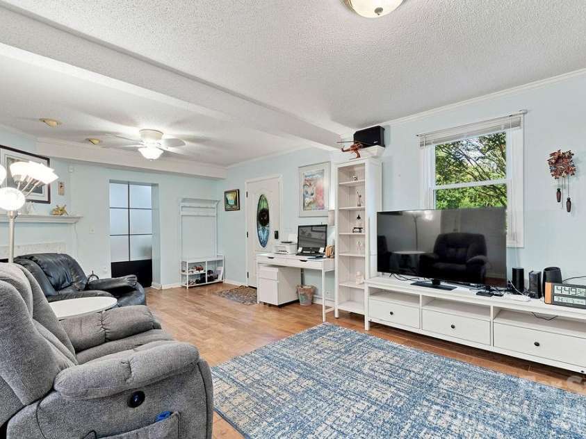 7132 Clear Crossing Lane, Mint Hill, NC 28227.  MLS# CAR4404373, YatesRealty ID 38815. 