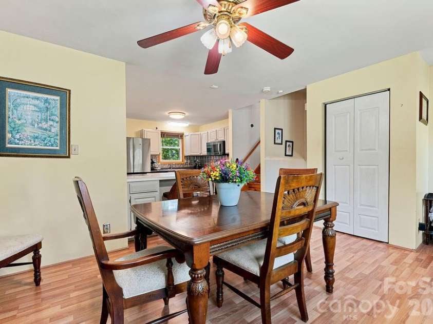 7132 Clear Crossing Lane, Mint Hill, NC 28227.  MLS# CAR4404373, YatesRealty ID 38815. 