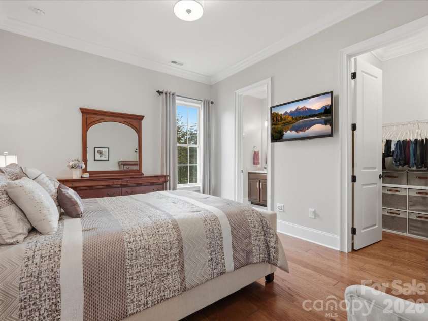 1124 Ladera Drive, Waxhaw, NC 28173.  MLS# CAR4396719, YatesRealty ID 38817. Guest Suite