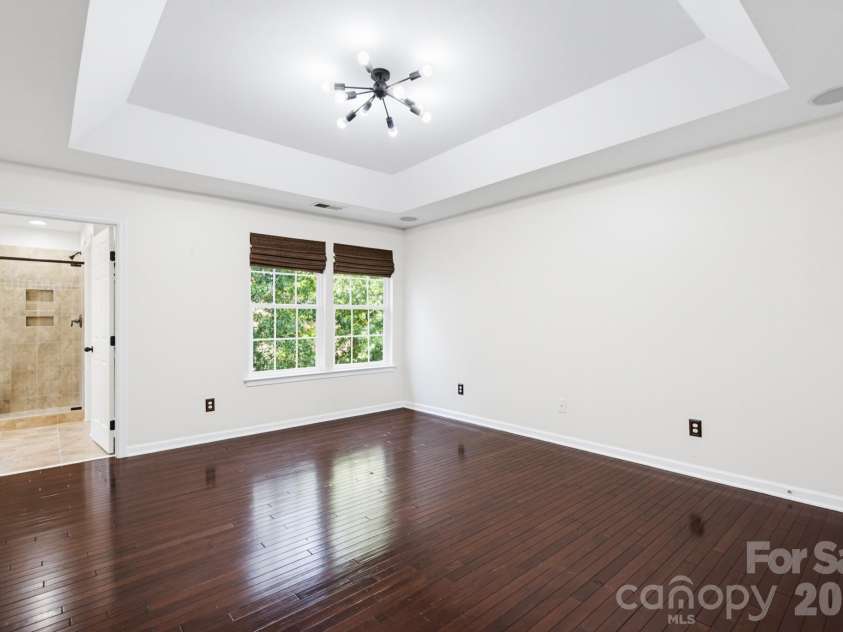 225 Lincoln Street, Charlotte, NC 28203.  MLS# CAR4402085, YatesRealty ID 38818. 