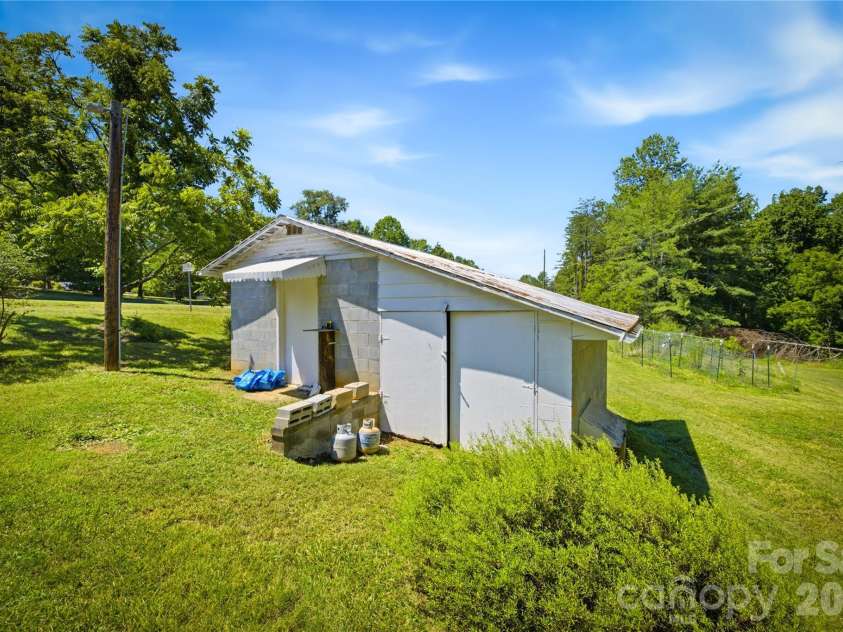 1430 Enola Road, Morganton, NC 28655.  MLS# CAR4404320, YatesRealty ID 38819. 