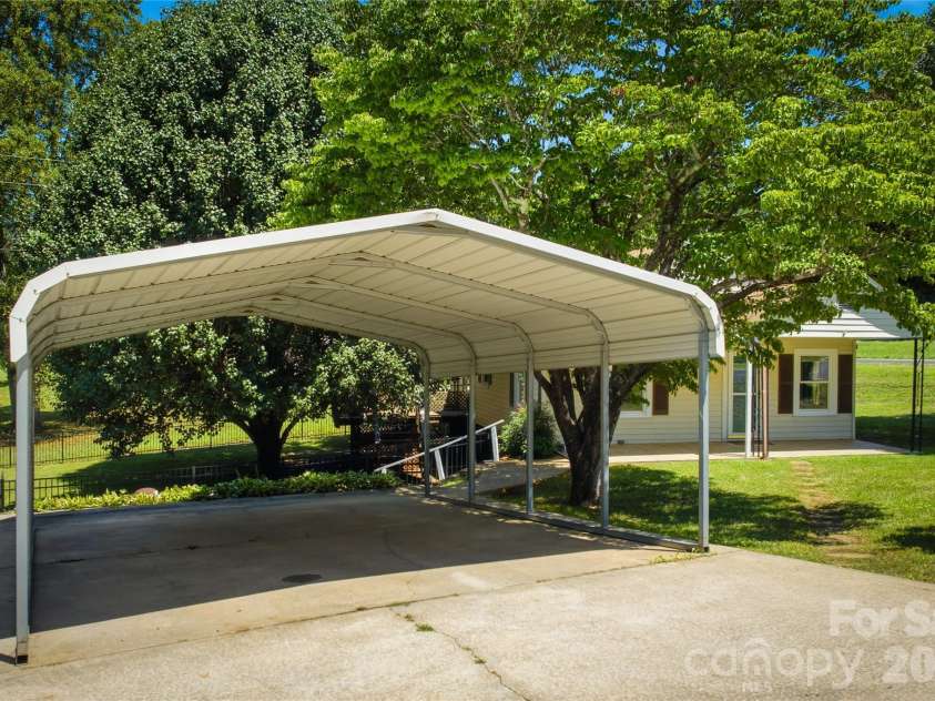 1430 Enola Road, Morganton, NC 28655.  MLS# CAR4404320, YatesRealty ID 38819. 