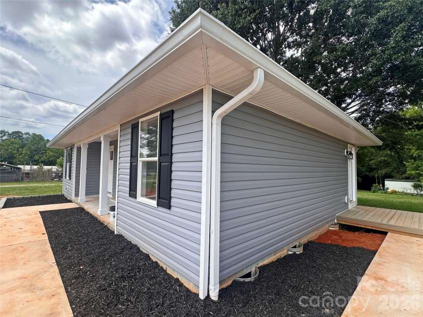 5735 Fallston Road, Lawndale, NC 28090.  MLS# CAR4367072, YatesRealty ID 38822. Front Right with Deck