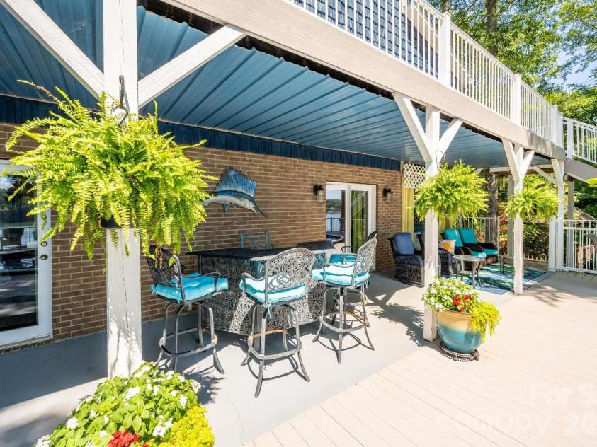 8470 Marina Lane, Catawba, NC 28609.  MLS# CAR4402450, YatesRealty ID 38823. 