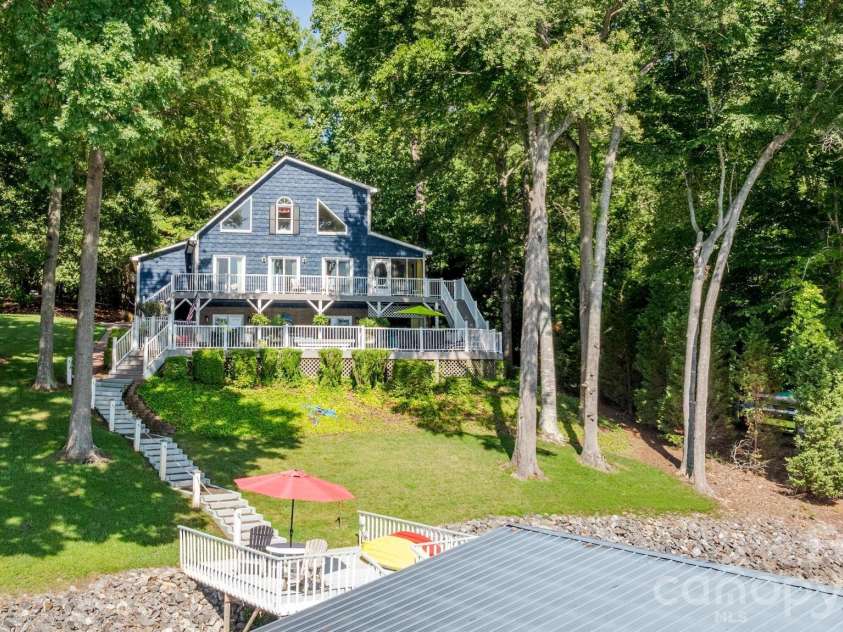 8470 Marina Lane, Catawba, NC 28609.  MLS# CAR4402450, YatesRealty ID 38823. 