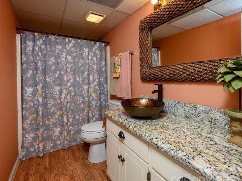 8470 Marina Lane, Catawba, NC 28609.  MLS# CAR4402450, YatesRealty ID 38823. Basement Bath