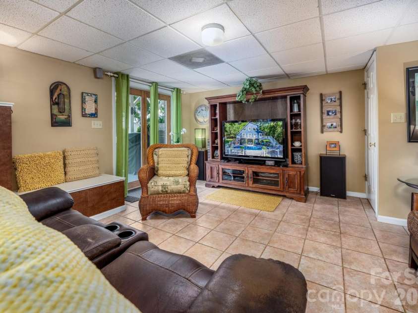 8470 Marina Lane, Catawba, NC 28609.  MLS# CAR4402450, YatesRealty ID 38823. Basement/2nd Den