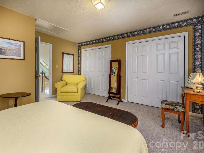 8470 Marina Lane, Catawba, NC 28609.  MLS# CAR4402450, YatesRealty ID 38823. Upper Bed w/Connecting Full Bath