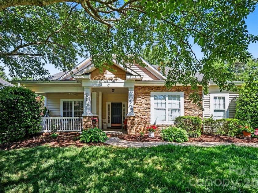 7999 Worth Way, Denver, NC 28037.  MLS# CAR4396901, YatesRealty ID 38824. 