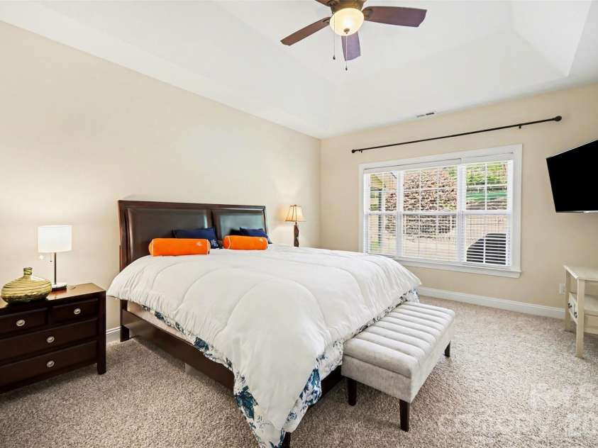 7999 Worth Way, Denver, NC 28037.  MLS# CAR4396901, YatesRealty ID 38824. Primary Bedroom