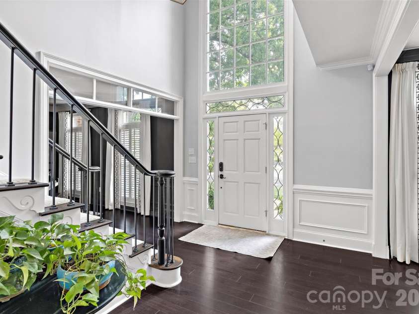 4533 Noras Path Road, Charlotte, NC 28226.  MLS# CAR4396655, YatesRealty ID 38825. 