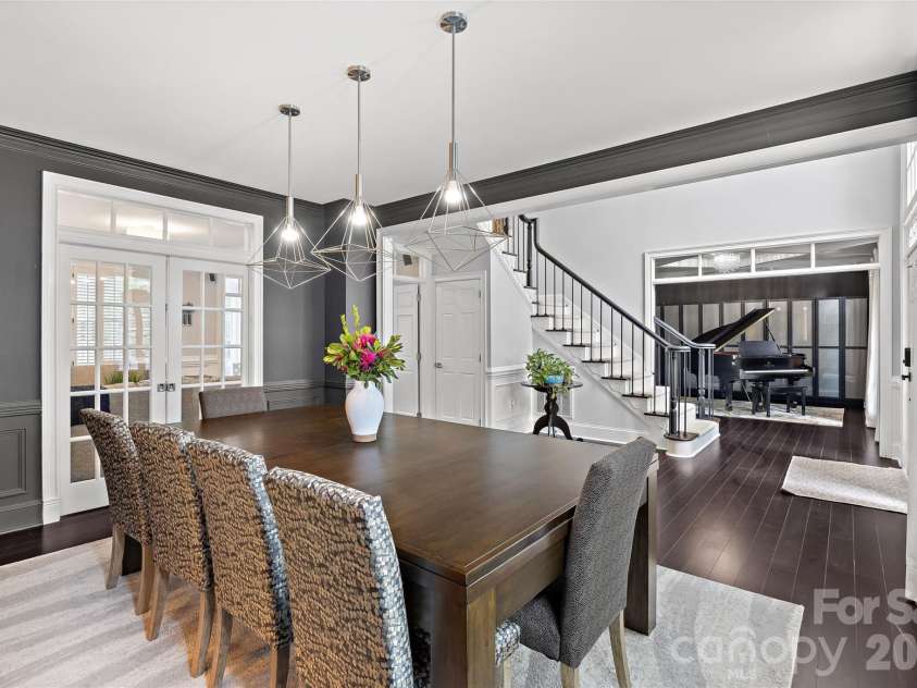 4533 Noras Path Road, Charlotte, NC 28226.  MLS# CAR4396655, YatesRealty ID 38825. 