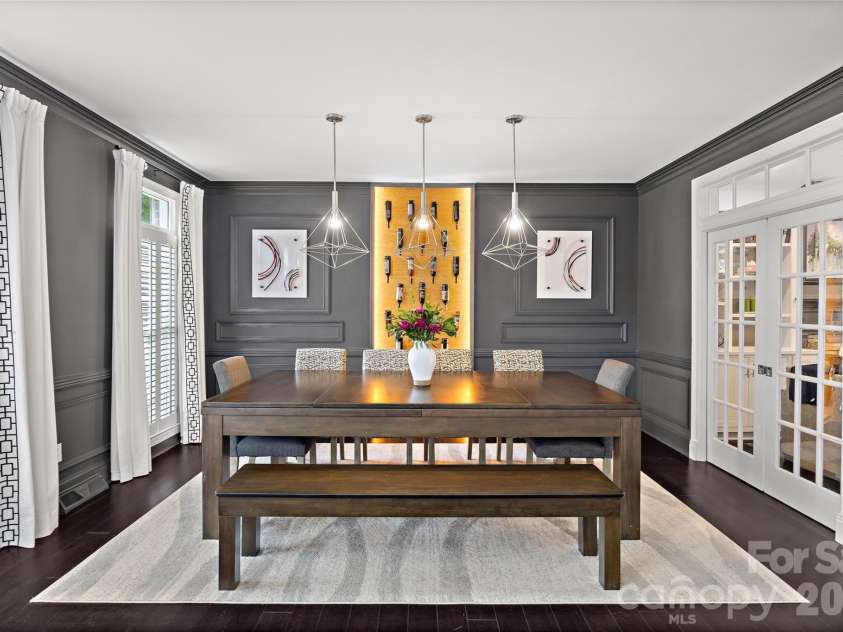 4533 Noras Path Road, Charlotte, NC 28226.  MLS# CAR4396655, YatesRealty ID 38825. 