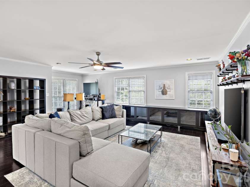 4533 Noras Path Road, Charlotte, NC 28226.  MLS# CAR4396655, YatesRealty ID 38825. 