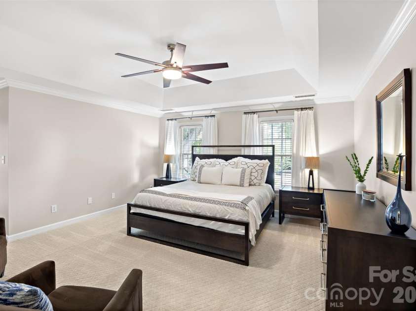 4533 Noras Path Road, Charlotte, NC 28226.  MLS# CAR4396655, YatesRealty ID 38825. 