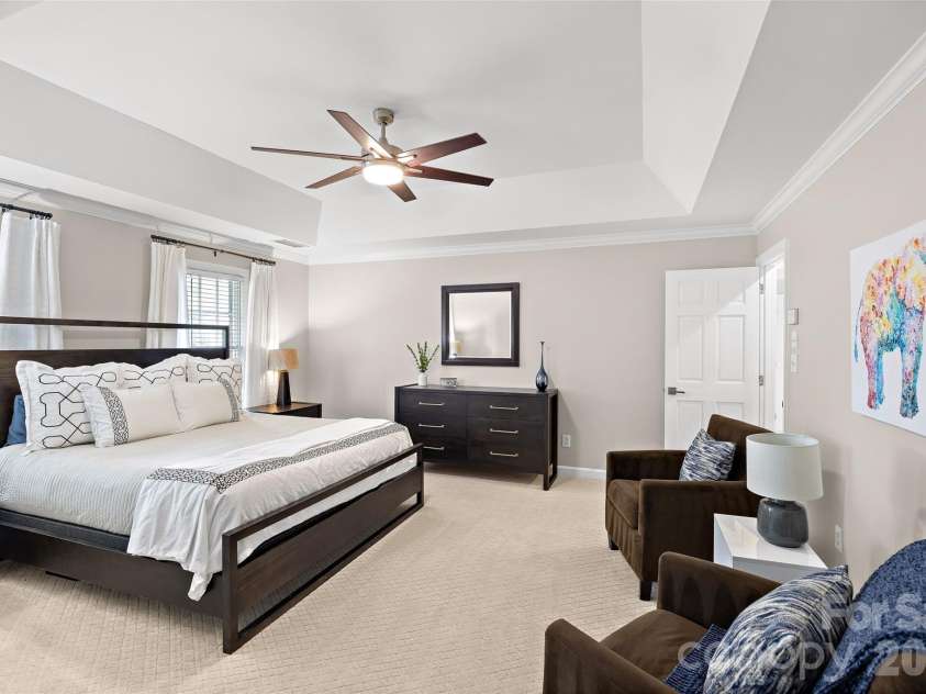 4533 Noras Path Road, Charlotte, NC 28226.  MLS# CAR4396655, YatesRealty ID 38825. 