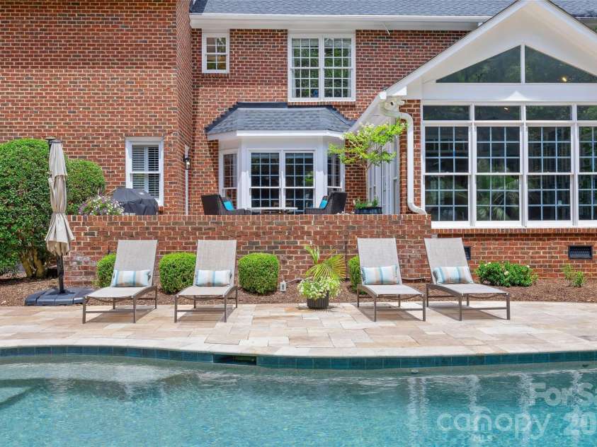 4533 Noras Path Road, Charlotte, NC 28226.  MLS# CAR4396655, YatesRealty ID 38825. 