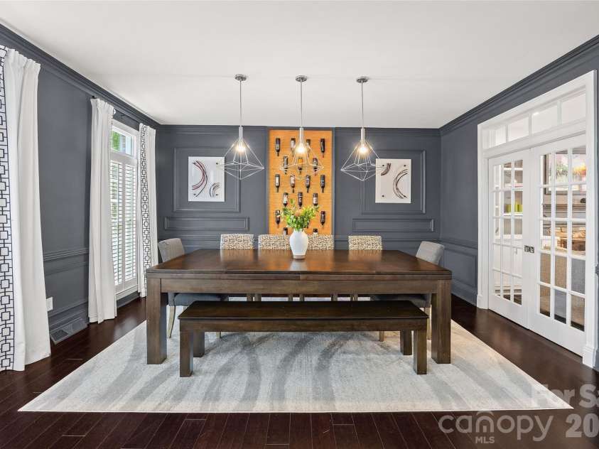 4533 Noras Path Road, Charlotte, NC 28226.  MLS# CAR4396655, YatesRealty ID 38825. 