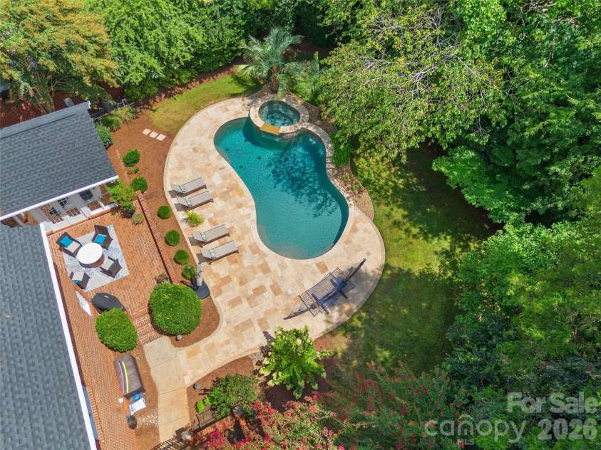 4533 Noras Path Road, Charlotte, NC 28226.  MLS# CAR4396655, YatesRealty ID 38825. 