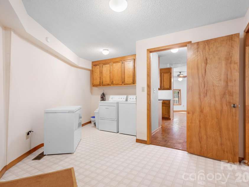 6351 Wildwood Trail, Denver, NC 28037.  MLS# CAR4398250, YatesRealty ID 38826. 